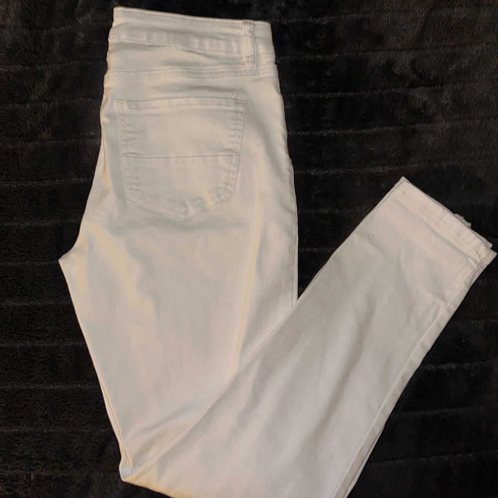 Charlotte Russe Refuge Jeans White